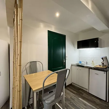 L Place Des Vosges L Gare 2 Apartment