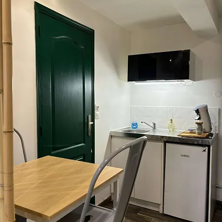 L Place Des Vosges L Gare 2 Apartment